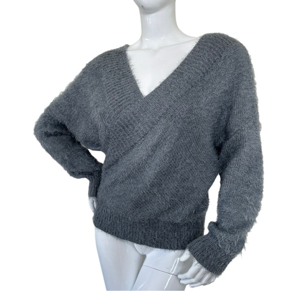 Fashion on Earth Anthro Open Back Fuzzy Eyelash Sweater top faux wrap grey M MD - Picture 16 of 17